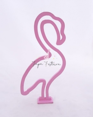 Flamingo MDF Vazado Rosa Locação SP